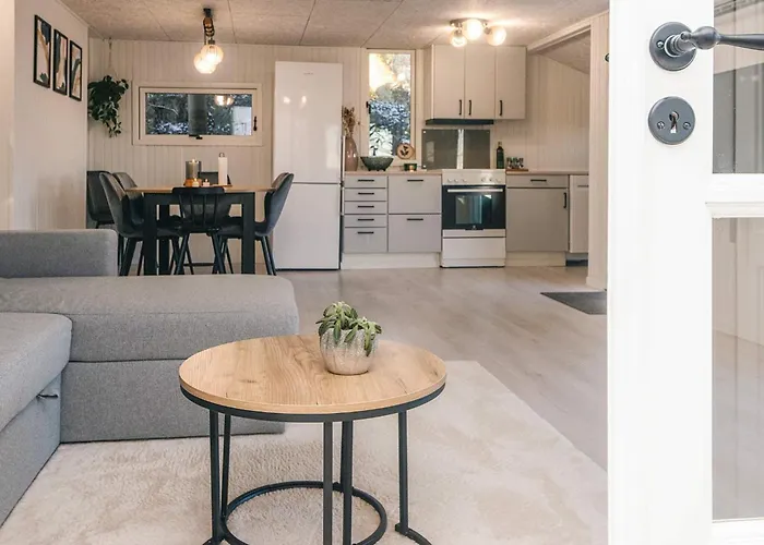 Σπίτι διακοπών Family-friendly Near The Coast *